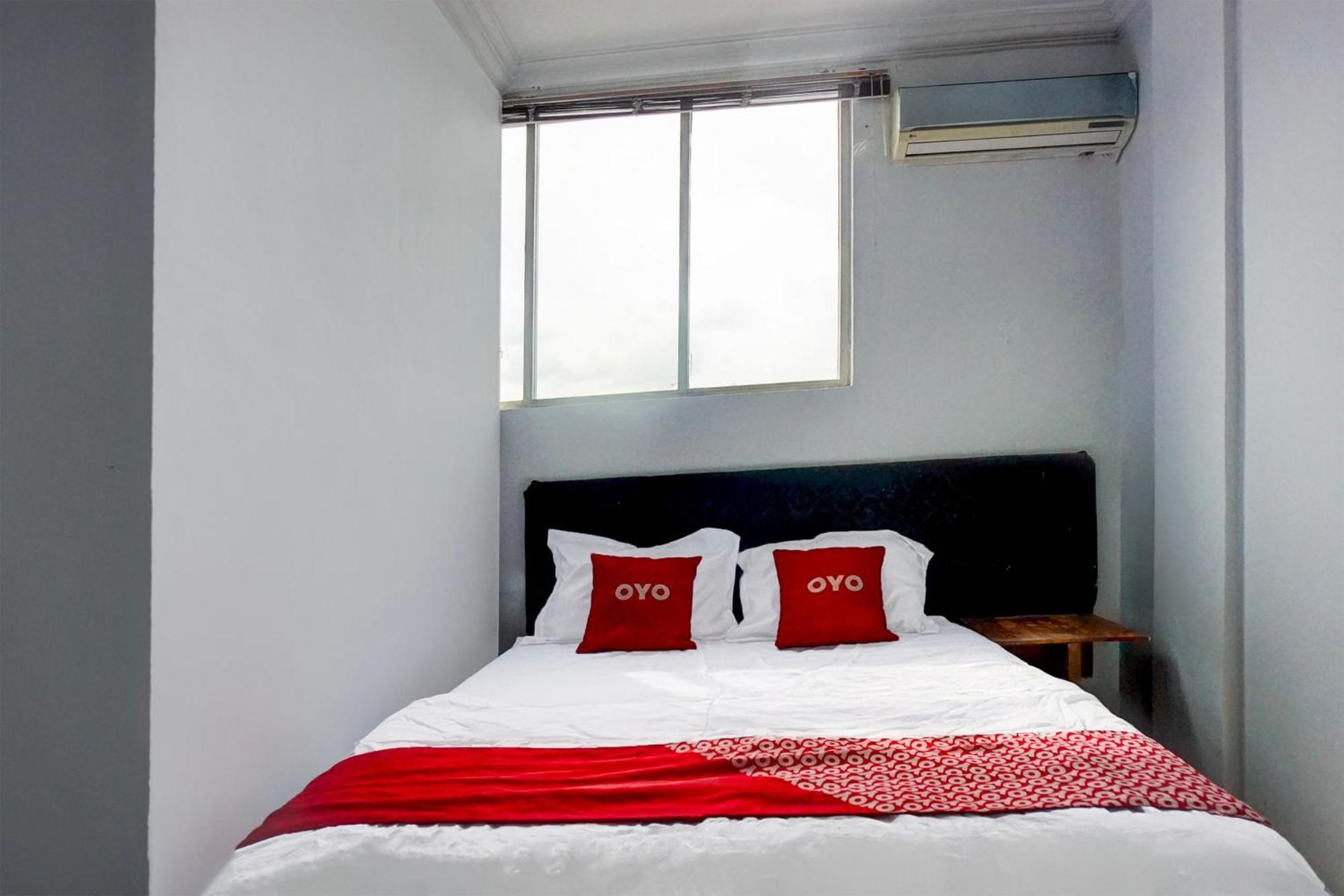 Hotel O Medan City Center Near Plaza Medan Fair Buitenkant foto