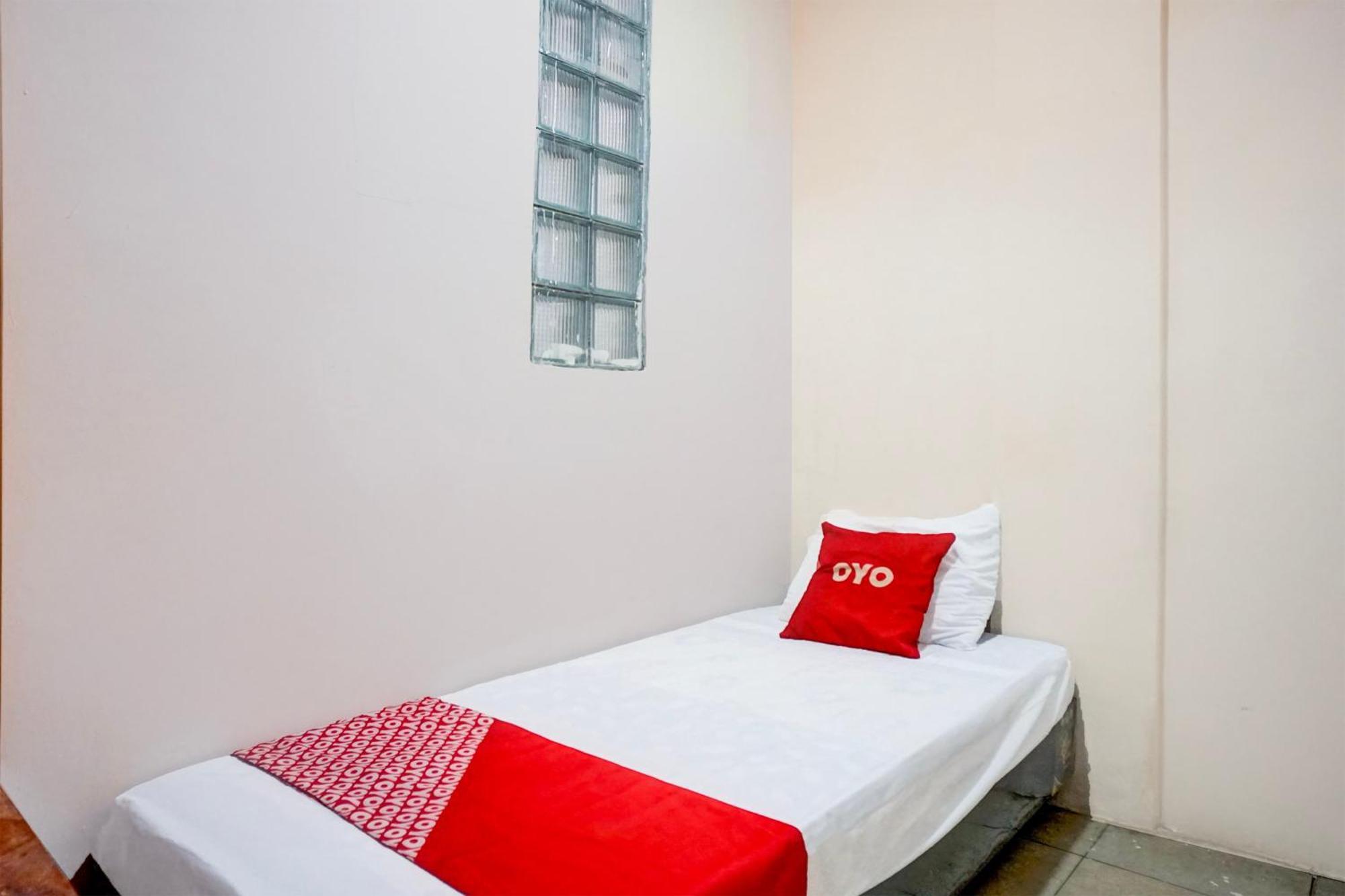 Hotel O Medan City Center Near Plaza Medan Fair Buitenkant foto