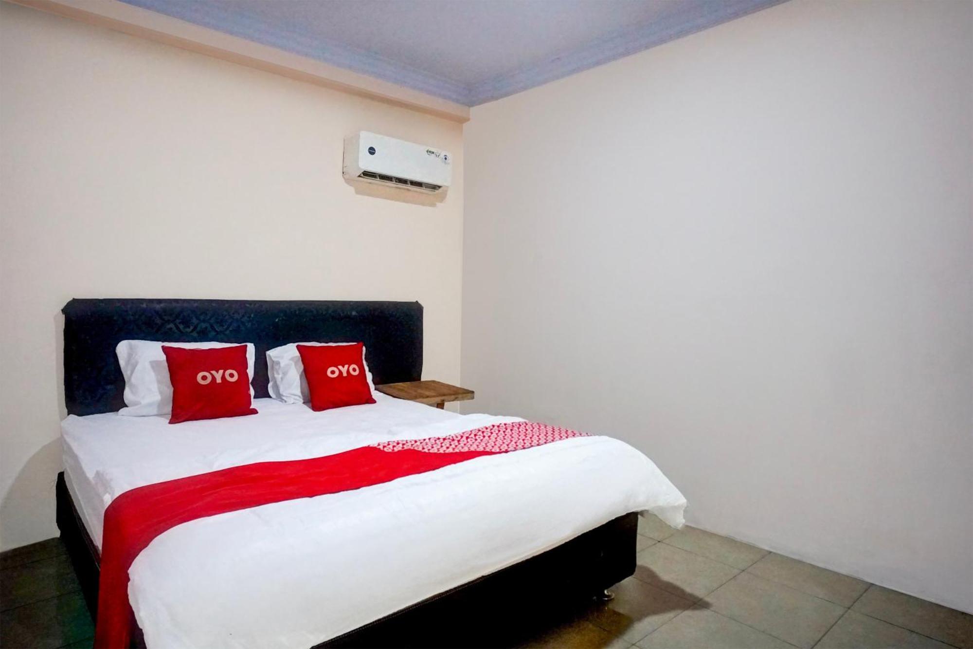 Hotel O Medan City Center Near Plaza Medan Fair Buitenkant foto
