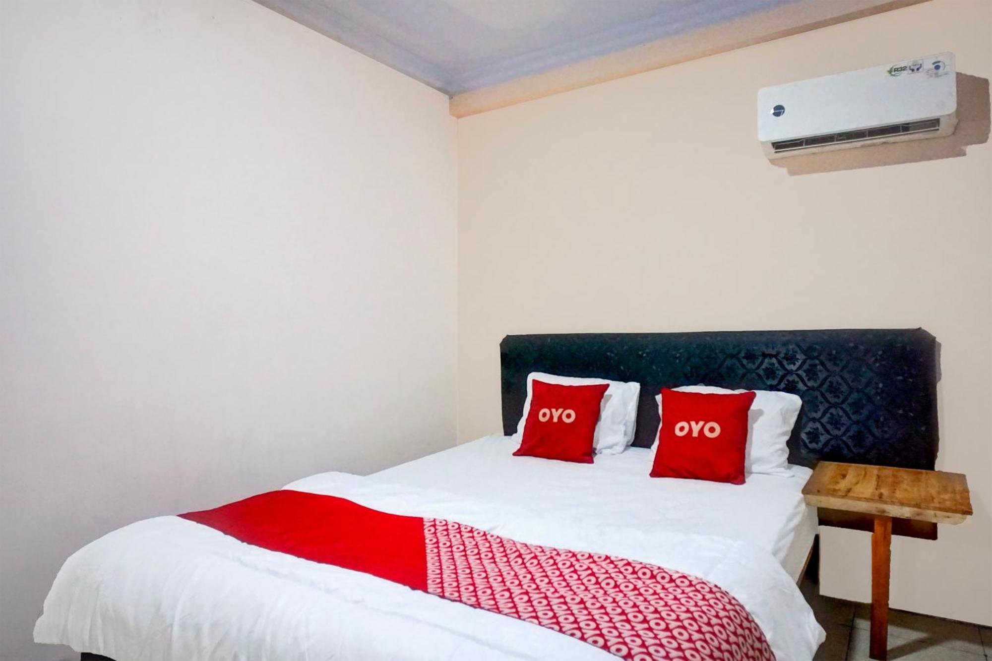 Hotel O Medan City Center Near Plaza Medan Fair Buitenkant foto
