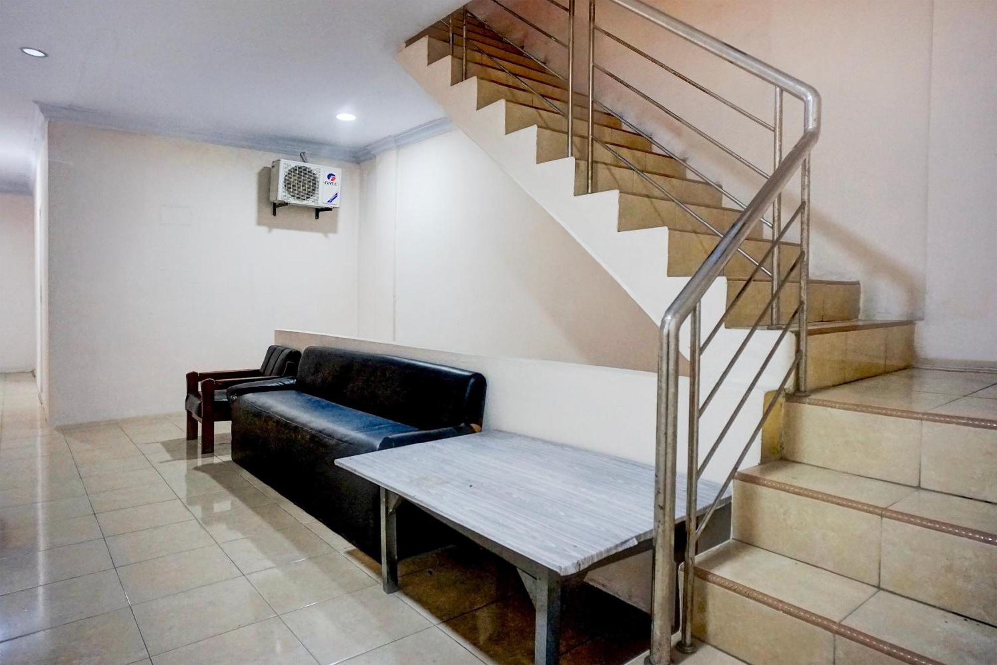 Hotel O Medan City Center Near Plaza Medan Fair Buitenkant foto