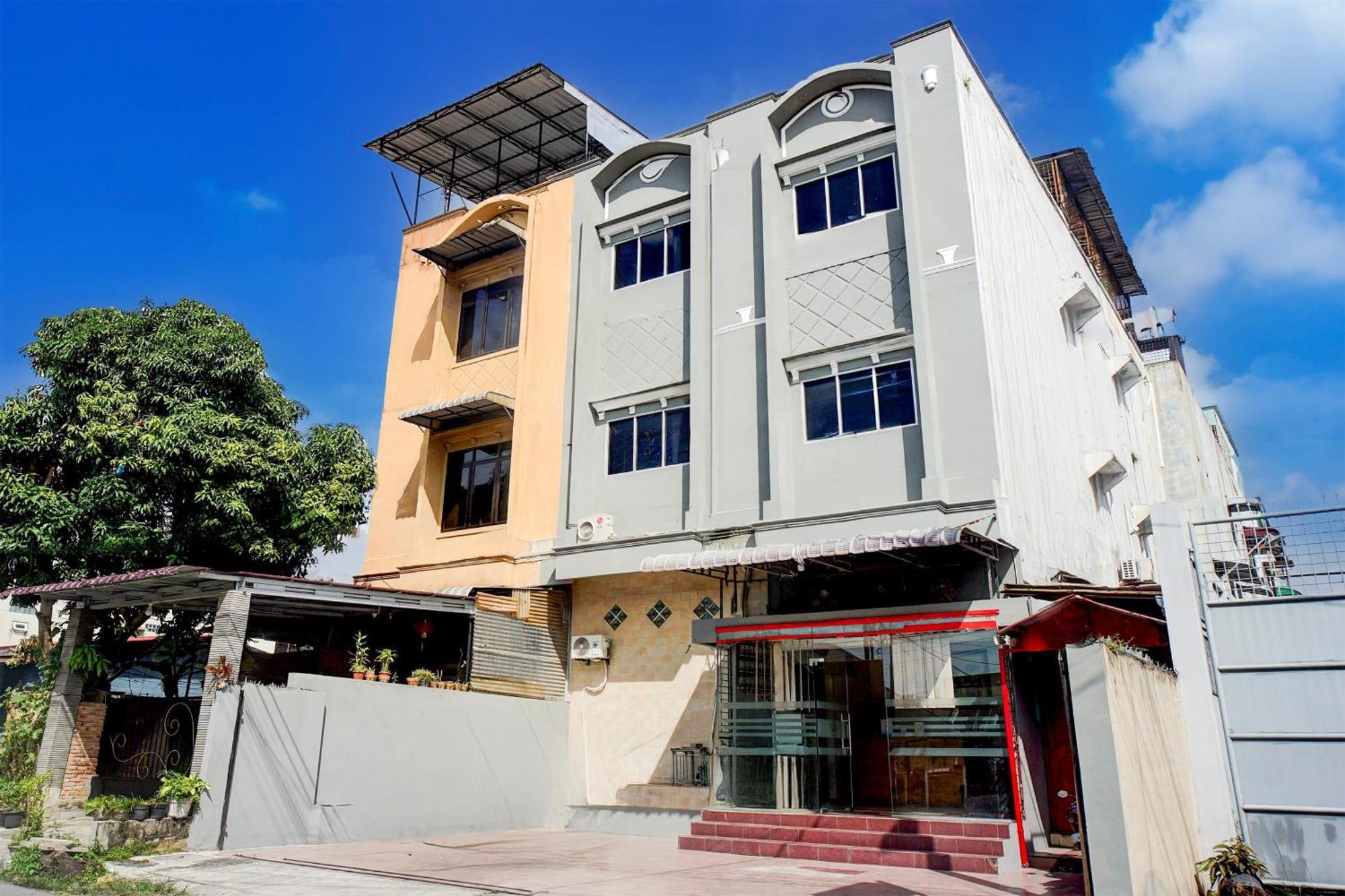 Hotel O Medan City Center Near Plaza Medan Fair Buitenkant foto